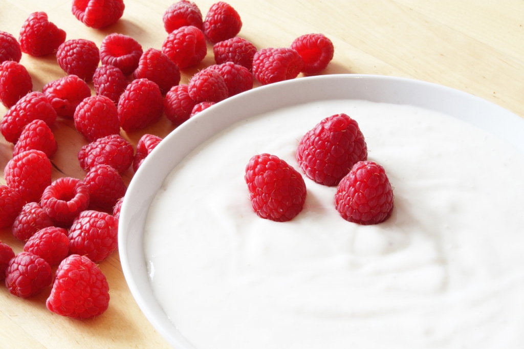 raspberries-g3022606a8_1280.jpg