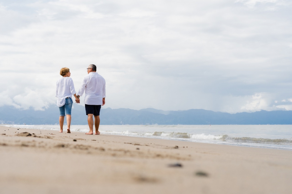 beach-ga51b385c8_1280.jpg
