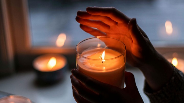 DIY szójaviasz gyertya: ilyen könnyű házilag fantasztikus illatgyertyát készíteni!
